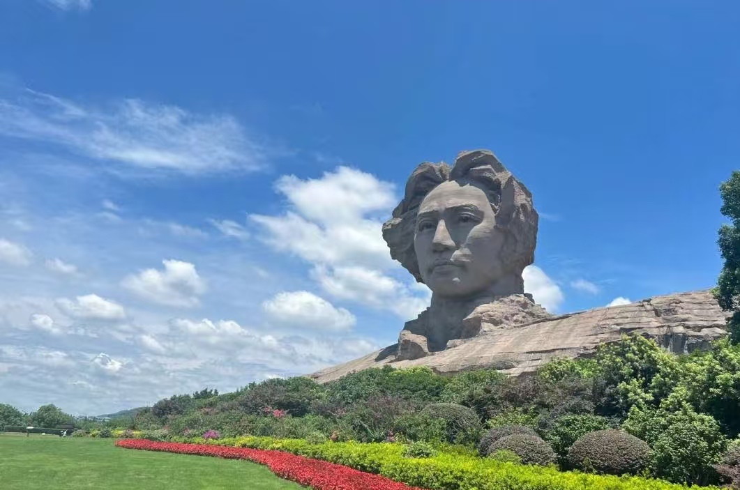 25070815372596105.jpg